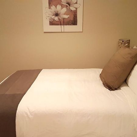 1-Bedroom Apartment Sweet #8 By Amazing Property Rentals Gatineau Exterior foto